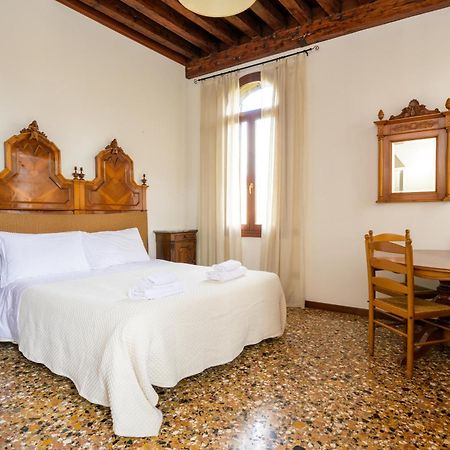 San Trovaso Appartement Venetië Buitenkant foto