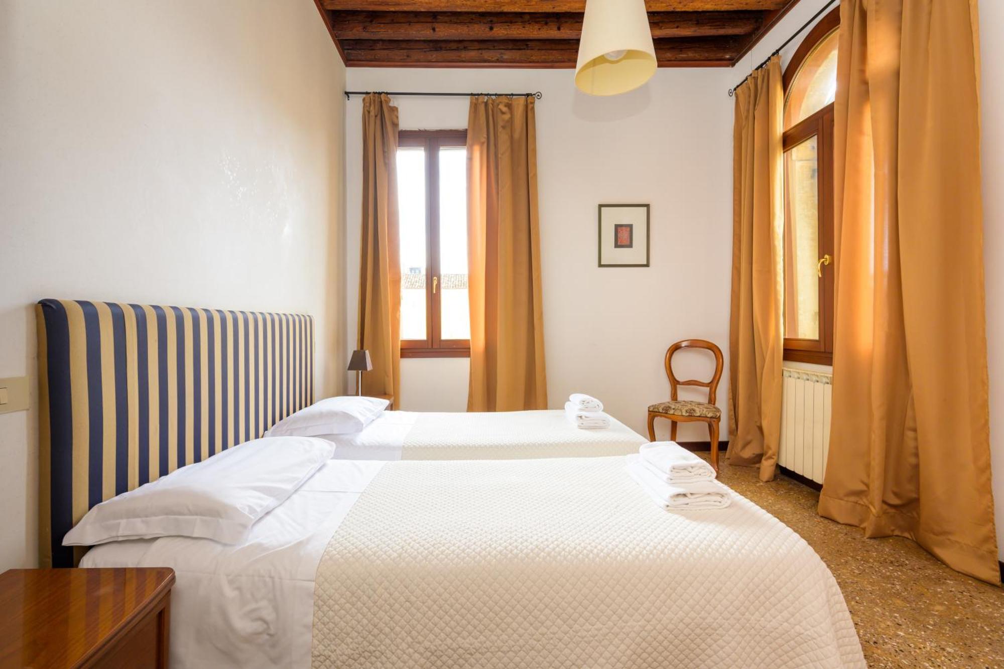 San Trovaso Appartement Venetië Buitenkant foto