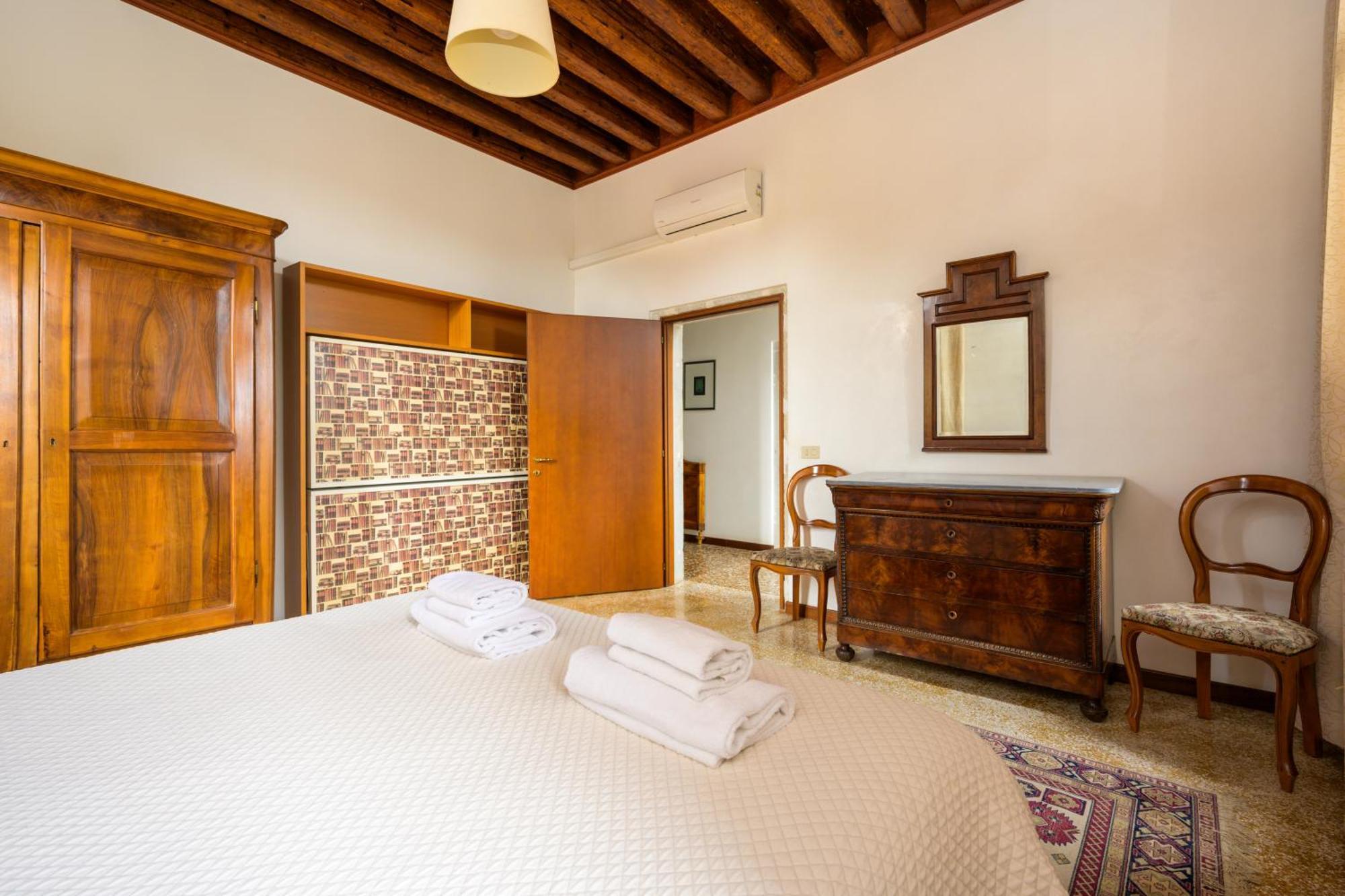 San Trovaso Appartement Venetië Buitenkant foto