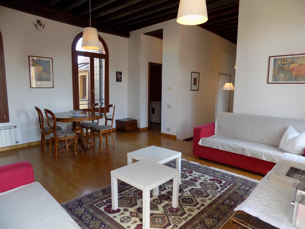 San Trovaso Appartement Venetië Buitenkant foto
