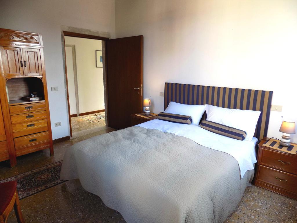 San Trovaso Appartement Venetië Buitenkant foto